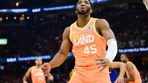 大乐透期号专家质合推荐：辽宁VS山西连胜19时拆解